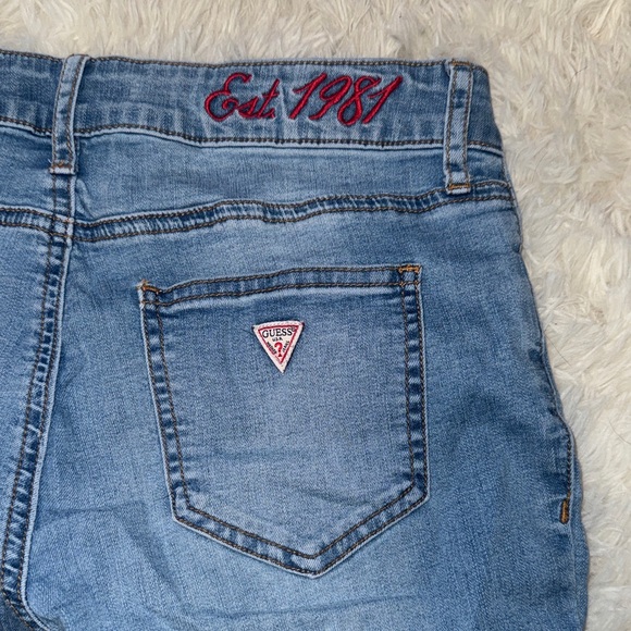 GUESS High Rise Light Blue Jeans - Picture 5 of 7